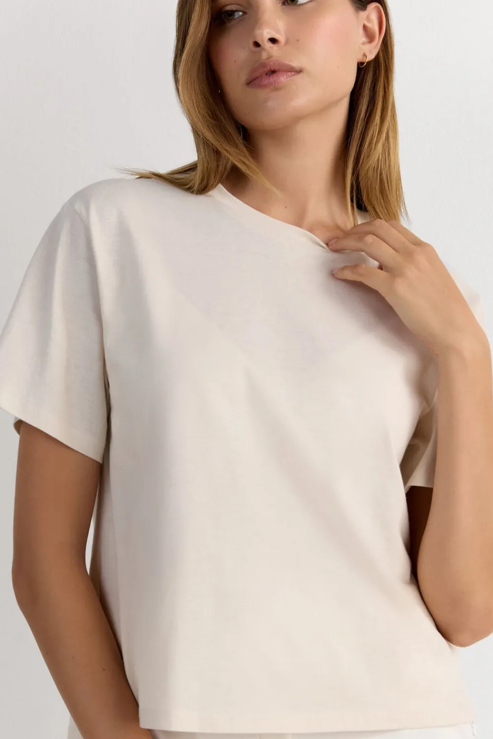 T-shirty|Bawełna>Intimissimi Bawełniana Bluzka z Krótkim Rękawem o Pudełkowym Kroju biały - 659j - dusty white