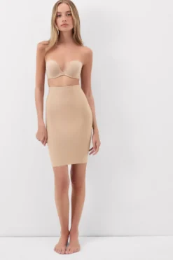 Halki / Babydoll|Modelująca>Intimissimi Bezszwowa modelująca halka z mikrofibry naturalny - 044 - honey