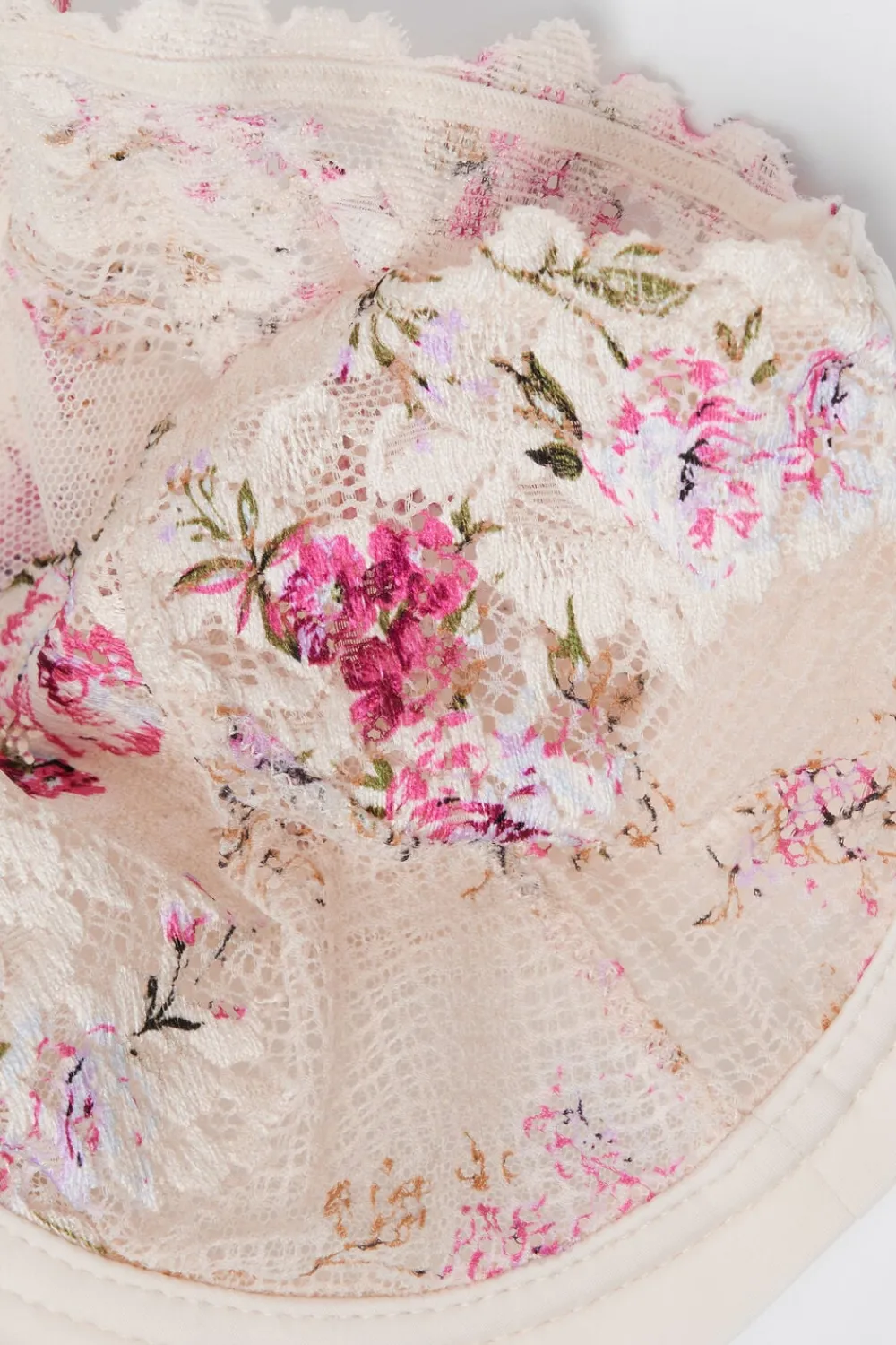Balkonetki|Z Fiszbinami>Intimissimi Biustonosz Balkonetka Denise z Nadrukiem Pretty Flowers motyw kwiatowy - 057k - stampa floreale