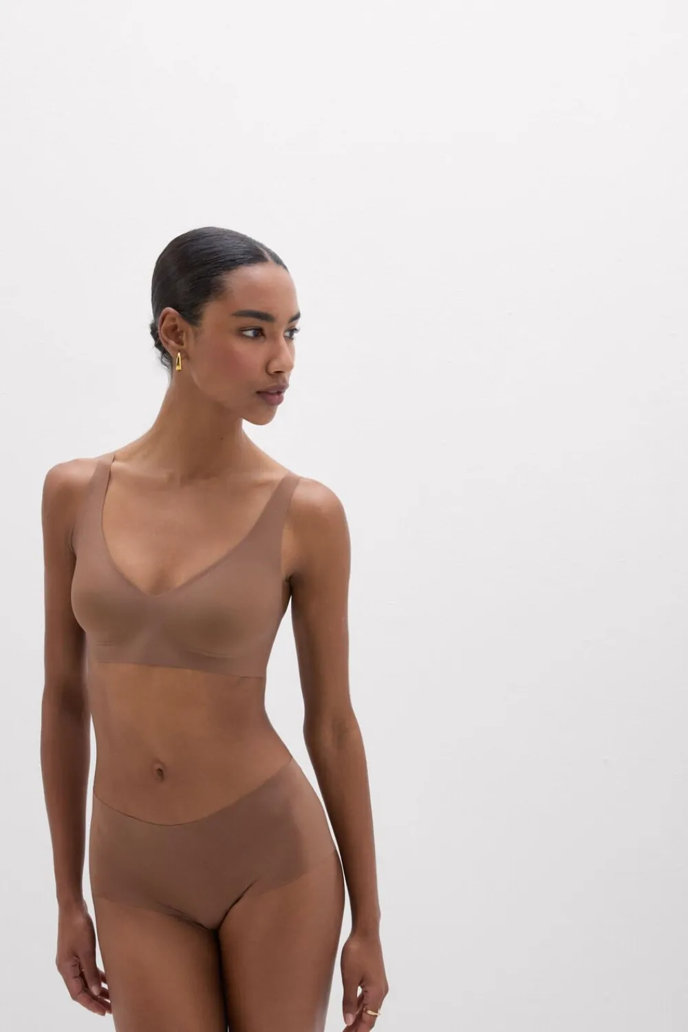 Braletki|Usztywniane>Intimissimi Biustonosz Bra Top Aria z Mikrofibry naturalny - 502i - caramel