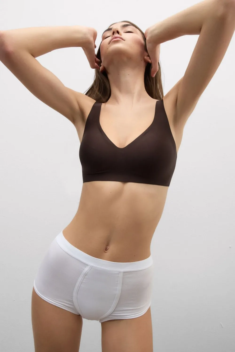 Braletki|Mikrofibra>Intimissimi Biustonosz Bra Top Aria z Mikrofibry brązowy - 705j - brąz mokka