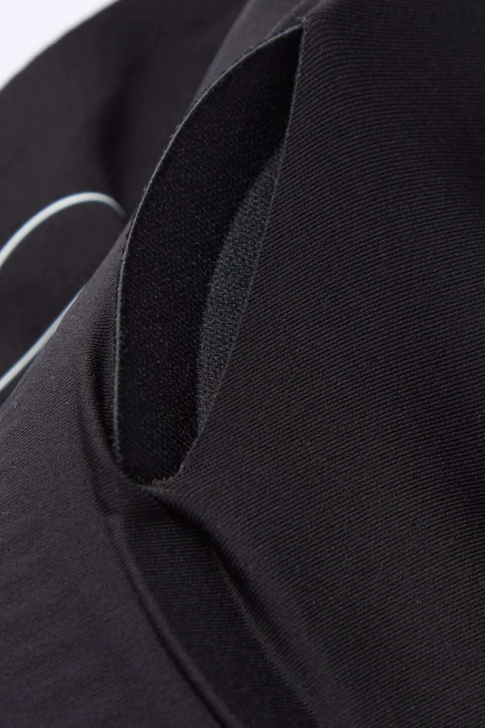 Braletki|Bez Fiszbin>Intimissimi Biustonosz Bra Top Laila z Mikrofibry czarny - 019 - czarny