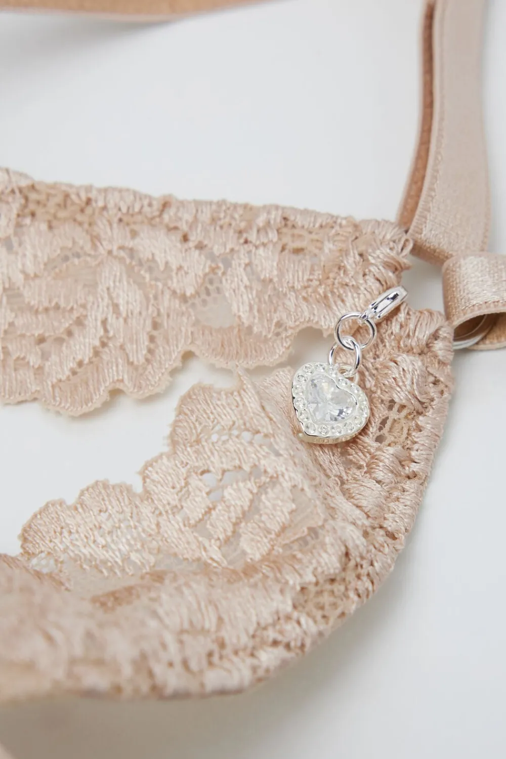 Push-up / Super Push-Up|Z Fiszbinami>Intimissimi Biustonosz Push-Up Monica z Jedwabiu i Koronki Silky Flowers naturalny - 447j - mandorla beige