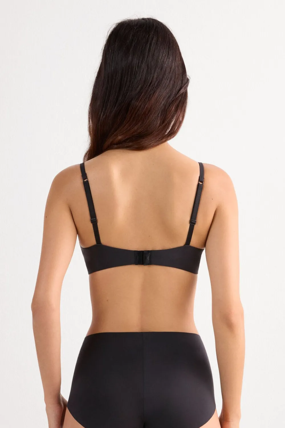 Push-up / Super Push-Up|Bez Fiszbin>Intimissimi Biustonosz push-up Silvia z mikrofibry Ultralight czarny - 019 - czarny