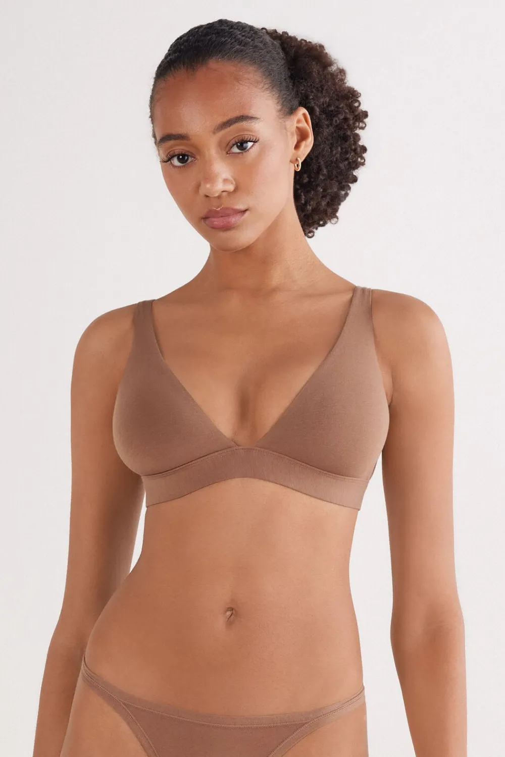 Trójkąty|Bez Fiszbin>Intimissimi Biustonosz Trójkąt Marica z Bawełny Ultralight Cotton naturalny - 502i - caramel