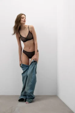 Trójkąty|Braletki>Intimissimi Biustonosz Trójkątny Invisible Touch czarny - 019 - czarny