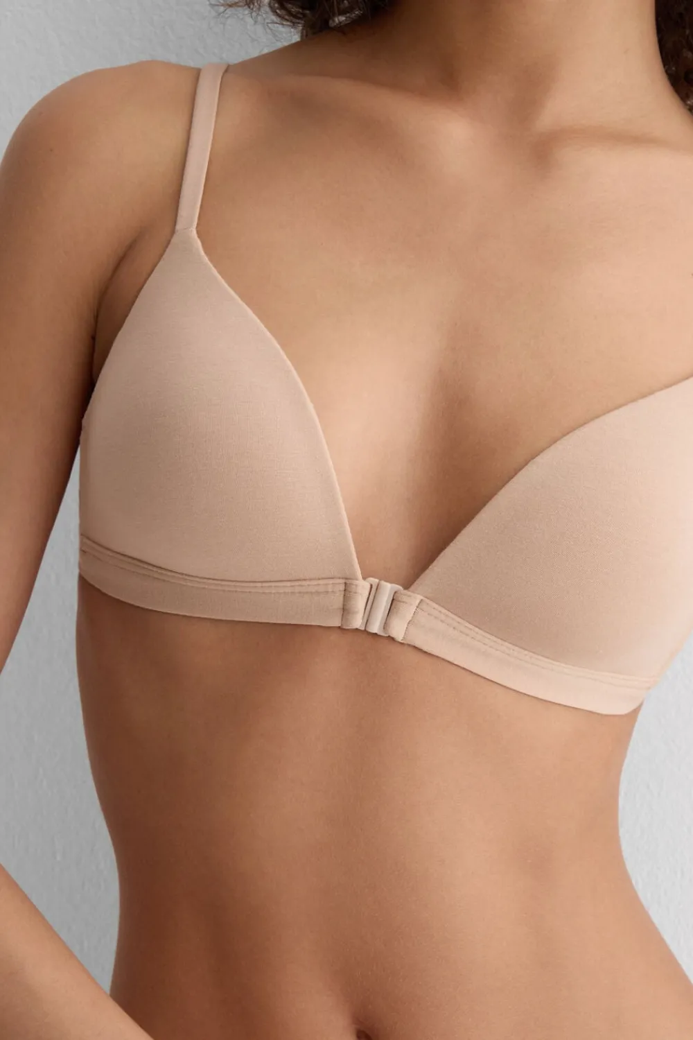 Trójkąty|Bez Fiszbin>Intimissimi Biustonosz Trójkąt Tiziana z Bawełny Ultralight Cotton naturalny - 044 - honey
