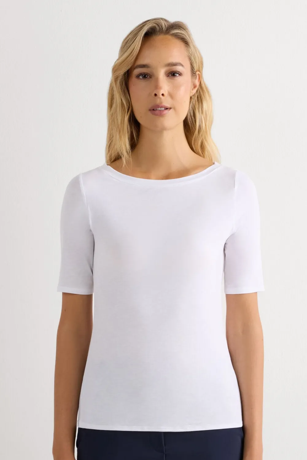 T-shirty|Fresh Bamboo>Intimissimi Bluzka z Dekoltem w Łódkę z Tkaniny Fresh Bamboo - 7478 - bianco latte