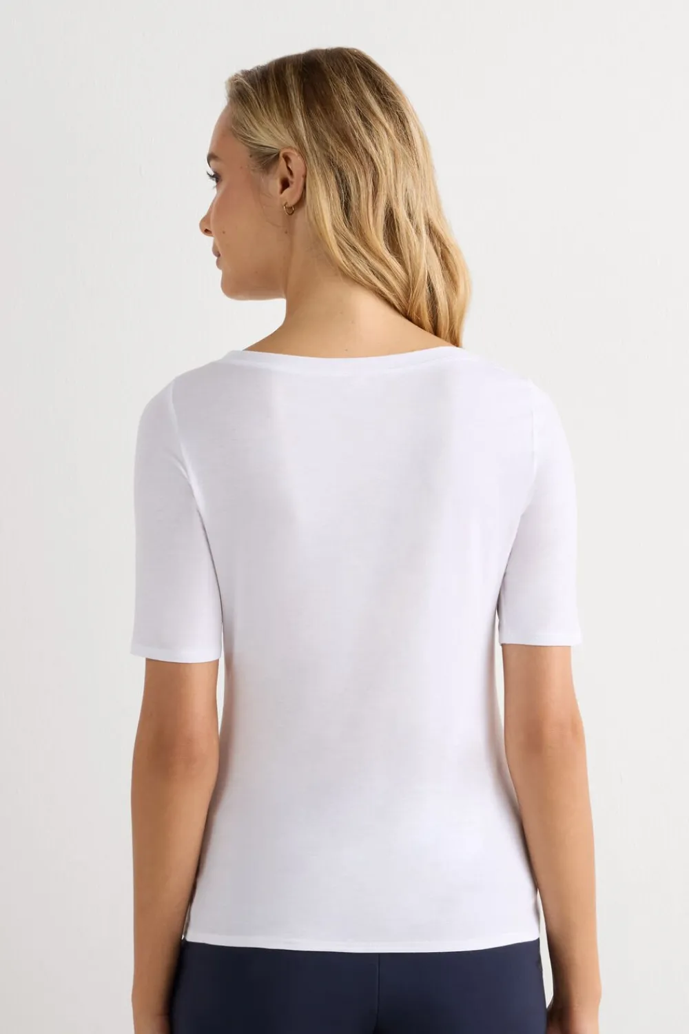 T-shirty|Fresh Bamboo>Intimissimi Bluzka z Dekoltem w Łódkę z Tkaniny Fresh Bamboo - 7478 - bianco latte