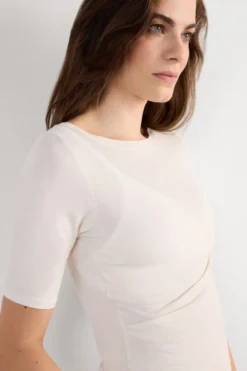 T-shirty|Fresh Bamboo>Intimissimi Bluzka z Dekoltem w Łódkę z Tkaniny Fresh Bamboo kremowy - 612i - vaniglia