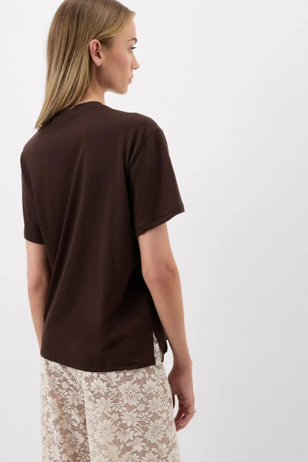 T-shirty|Bawełna>Intimissimi Bluzka z Krótkim Rękawem i Kieszonką z Bawełny Ultrafresh brązowy - 705j - brąz mokka