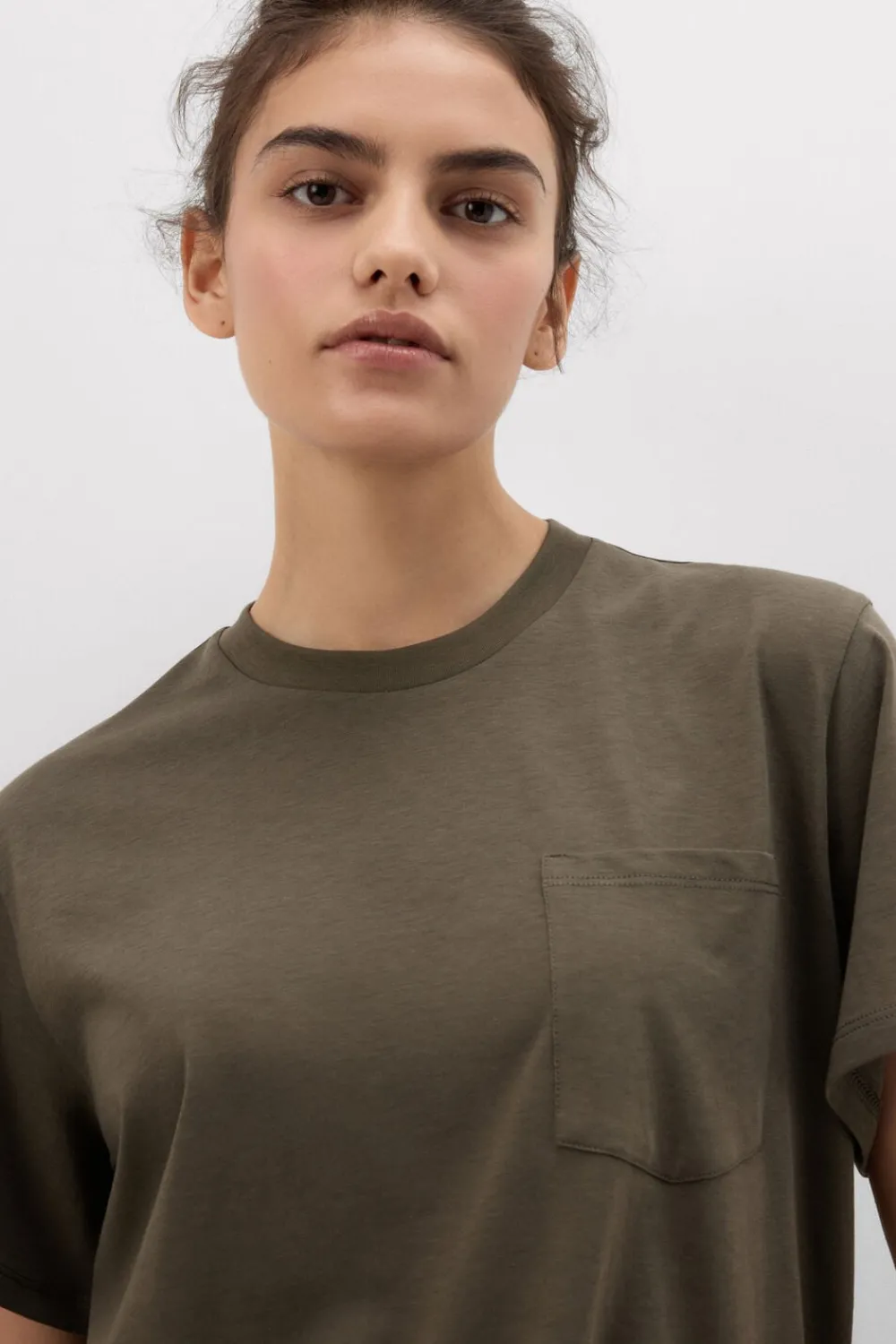 T-shirty|Bawełna>Intimissimi Bluzka z Krótkim Rękawem i Kieszonką z Bawełny Ultrafresh - 660j - safari green
