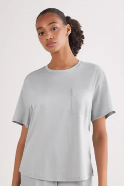 Piżamy Krótkie>Intimissimi Bluzka z Krótkim Rękawem z Bawełny Elevated Cotton szary - 946j - shell grey