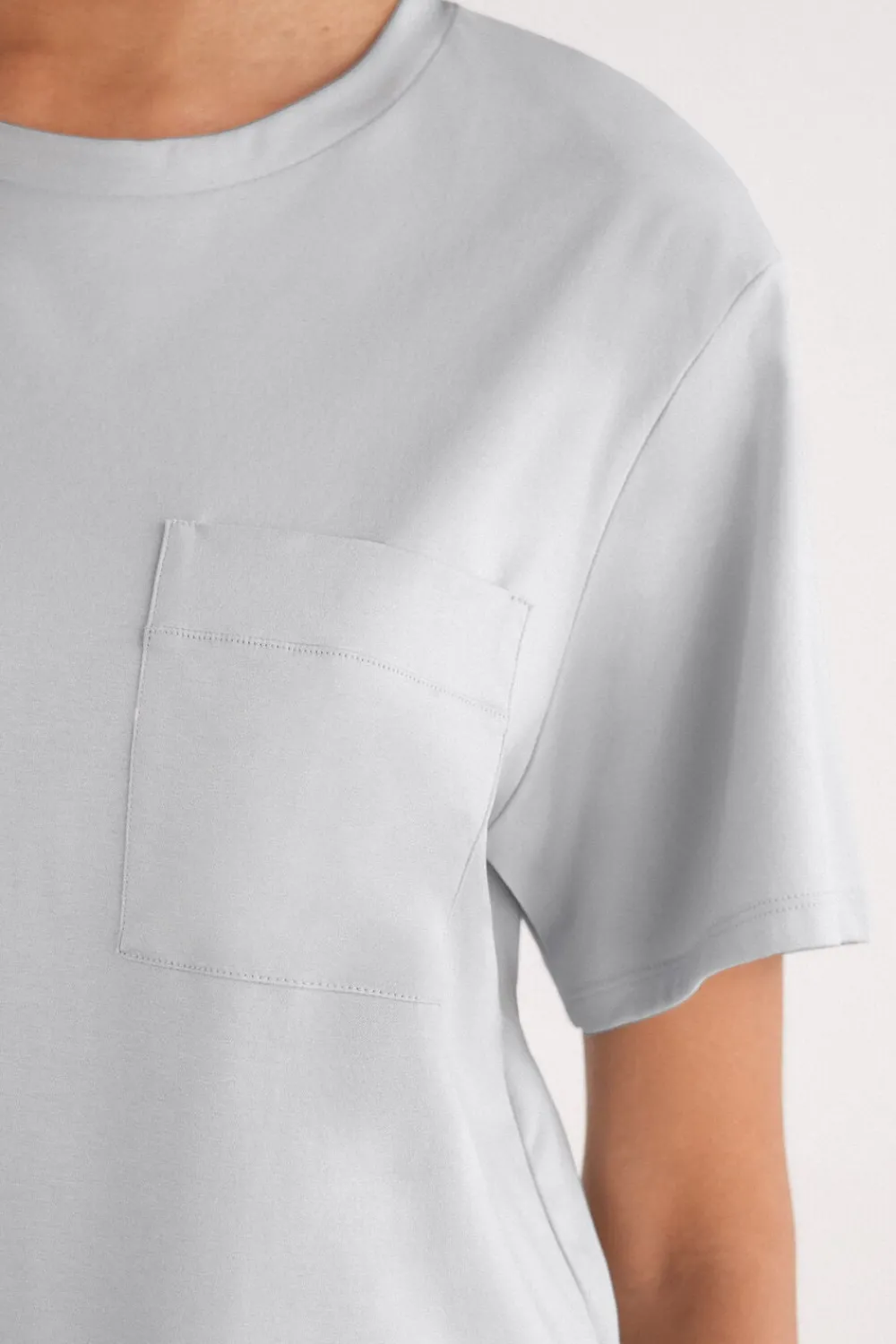 Piżamy Krótkie>Intimissimi Bluzka z Krótkim Rękawem z Bawełny Elevated Cotton szary - 946j - shell grey