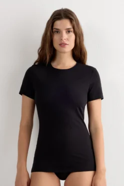 T-shirty>Intimissimi Bluzka z Krótkim Rękawem z Bawełny Ultrafresh czarny - 019 - czarny