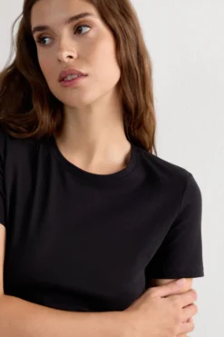 T-shirty><noscript><img width=
