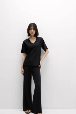 T-shirty|Bawełna>Intimissimi Bluzka z Krótkim Rękawem z Dekoltem w Serek z bawełny Elevated Cotton czarny - 019 - czarny