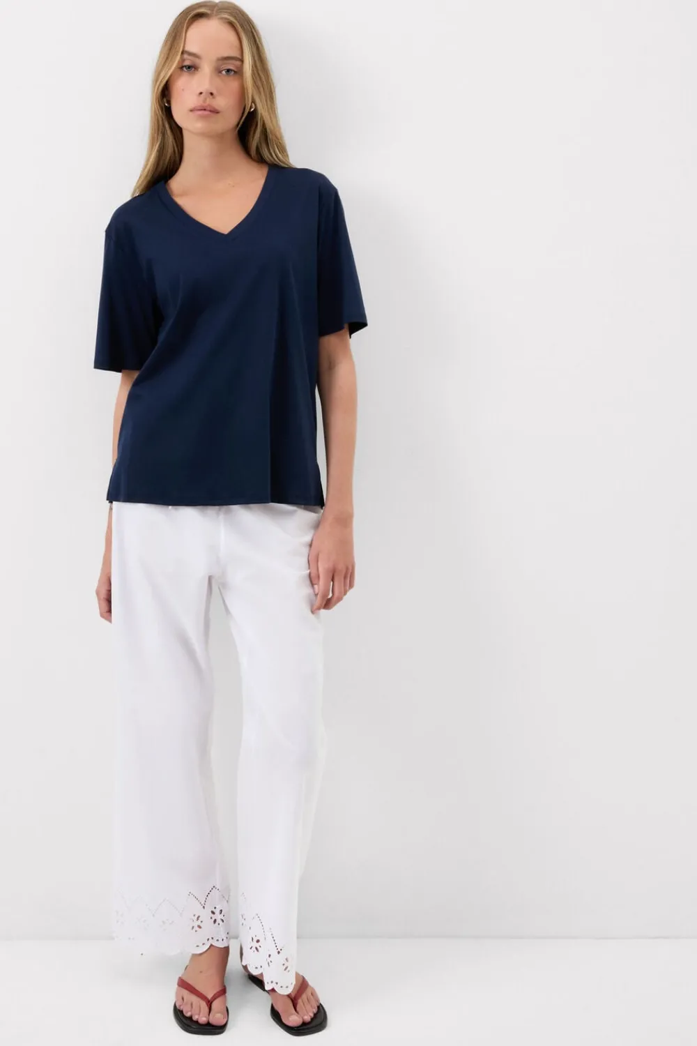 T-shirty|Bawełna>Intimissimi Bluzka z Krótkim Rękawem z Dekoltem w Serek z bawełny Elevated Cotton niebieski - 1467 - intensywny niebieski