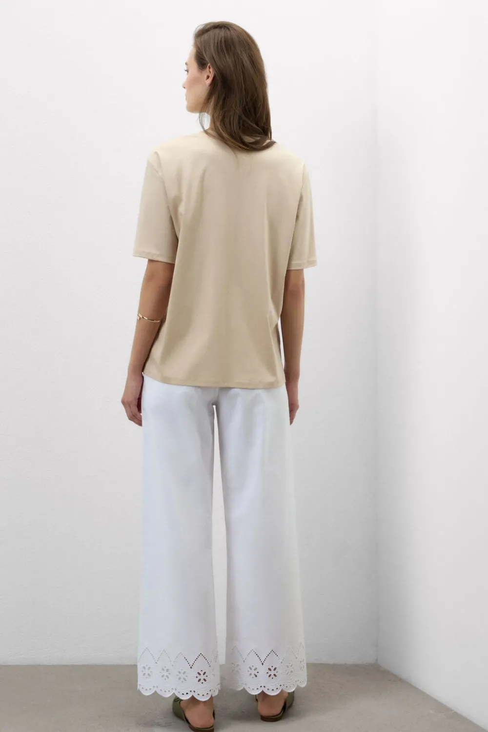 T-shirty|Bawełna>Intimissimi Bluzka z Krótkim Rękawem z Dekoltem w Serek z bawełny Elevated Cotton naturalny - 447j - mandorla beige