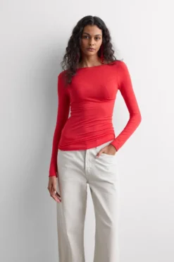 Bluzki Z Długim Rękawem|Ultralight Z Kaszmirem>Intimissimi Bluzka z Modalu z Dekoltem w Łódkę - 845j - true red