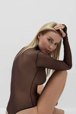 Body|Invisible Touch>Intimissimi Body z Golfem z Tiulu brązowy - 705j - brąz mokka