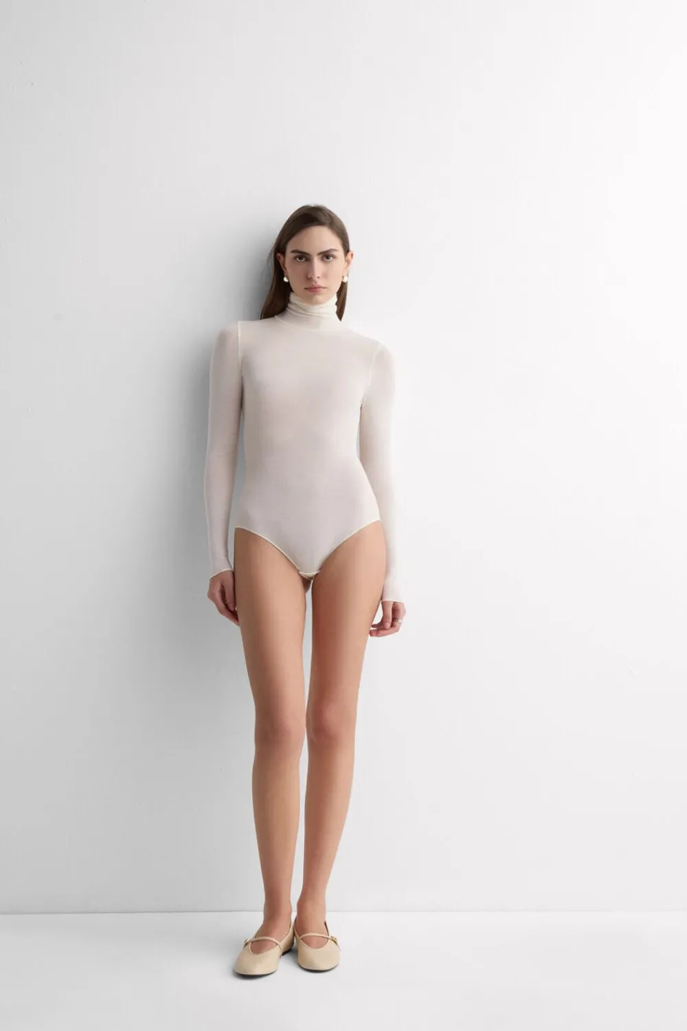 Z Golfem|Body>Intimissimi Body z Golfem z Ultralekkiego Modalu z Dodatkiem Kaszmiru kremowy - 231i - vaniglia