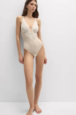 Body|Lingerie>Intimissimi Body z Tiulu i Koronki My Forever Love kremowy - 2127 - talkowy