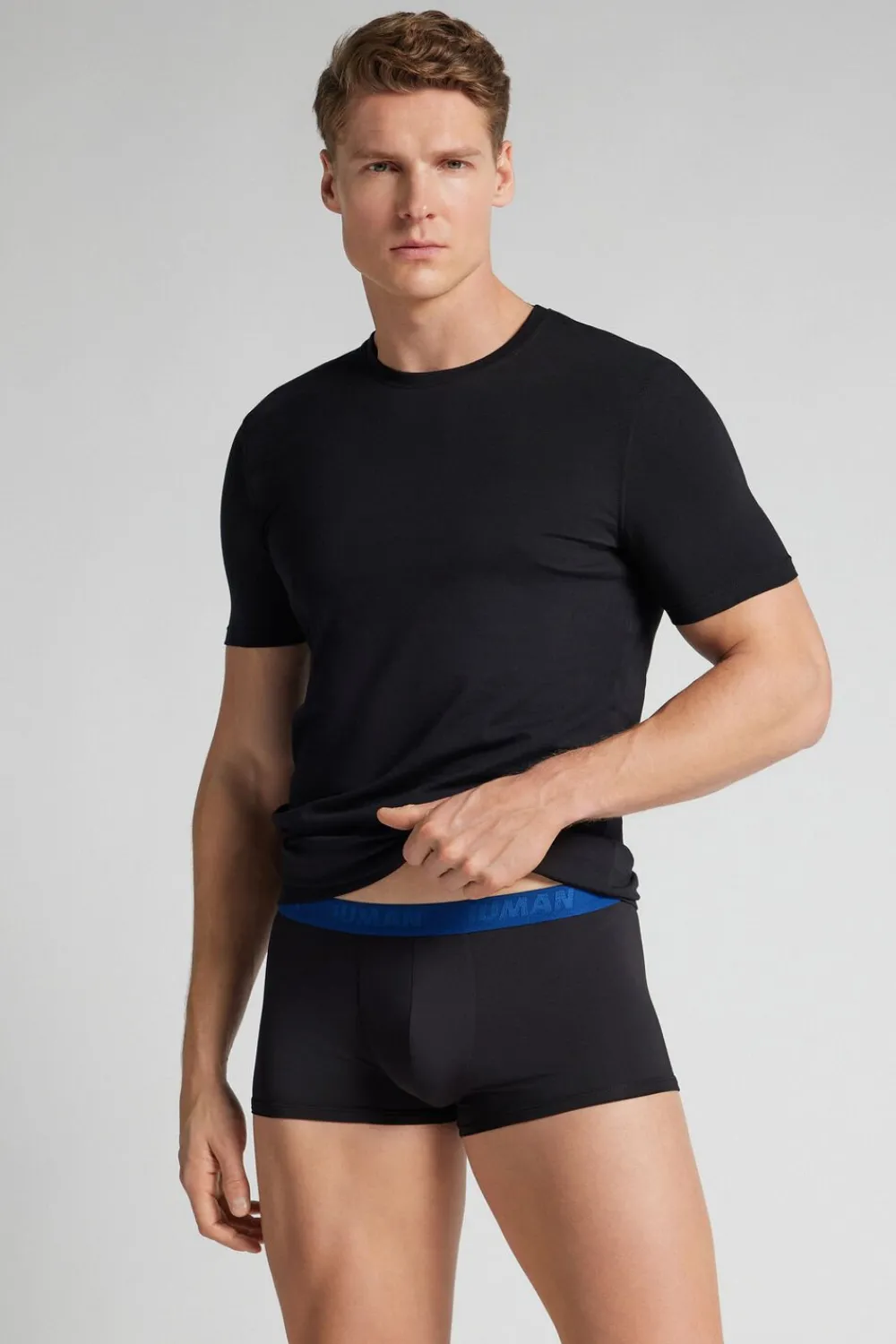 Bokserki|Mikrofibra>Intimissimi Bokser z Mikrofibry z Logo czarny - 101k - nero/blu marino