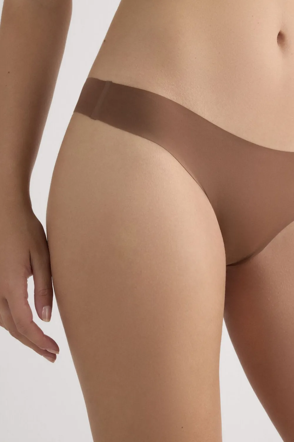 Brazyliany|Mikrofibra>Intimissimi Brazyliany Bezszwowe z Ultralekkiej Mikrofibry naturalny - 502i - caramel