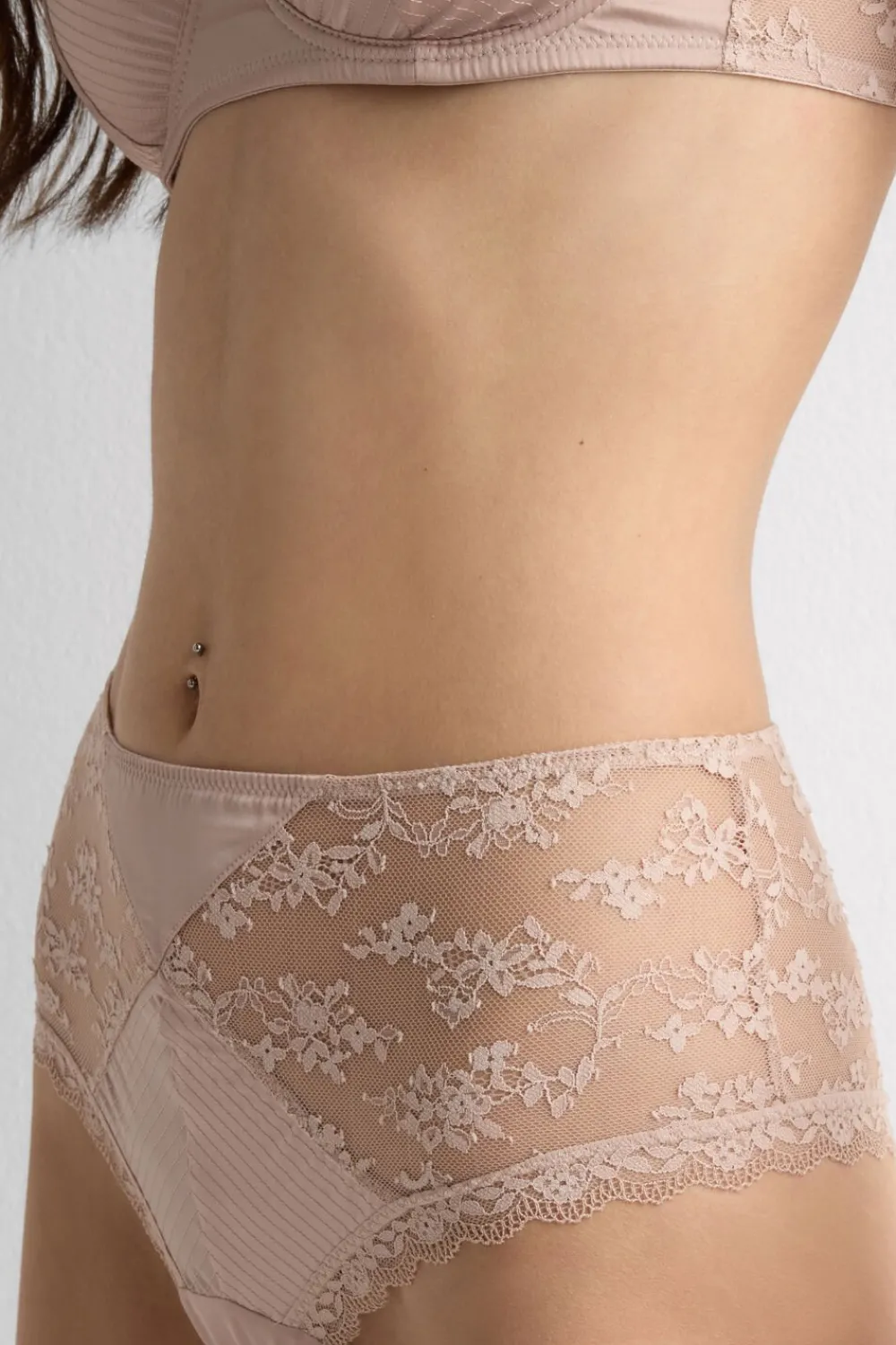 Bokserki|Z Wysokim Stanem>Intimissimi Brazyliany Culotte z Wysokim Stanem The Art of Lingerie różowy - 059k - ethereal rose