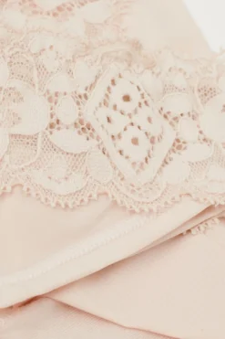 Brazyliany|Koronka><noscript><img width=