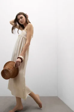 Halki / Babydoll|Spódnice /Sukienki>Intimissimi Długa Halka z Satyny Wiskozowej Midsummer Dream beige - 118k - natural/cream beige