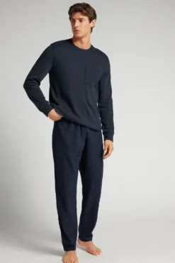 Piżamy Długie>Intimissimi Długa Piżama z Bawełny w Prążki niebieski - 800 - blu notte