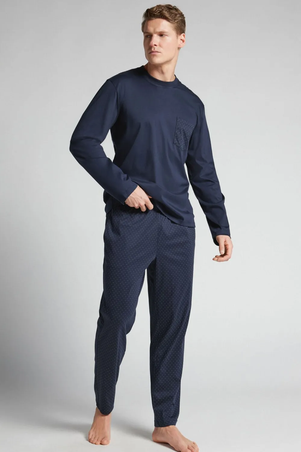Piżamy Długie|Merceryzowana Bawełna Filo Premium>Intimissimi Długa Piżama z Merceryzowanej Bawełny filo Premium z Nadrukiem w Groszki niebieski - 490j - blu navy