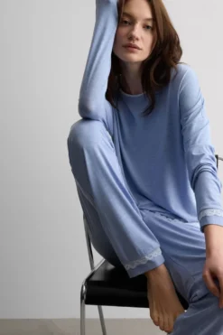 Piżamy Długie|Zestawy Piżam>Intimissimi Długa Piżama z Modalu z Koronką niebieski - 069k - breeze blue melange