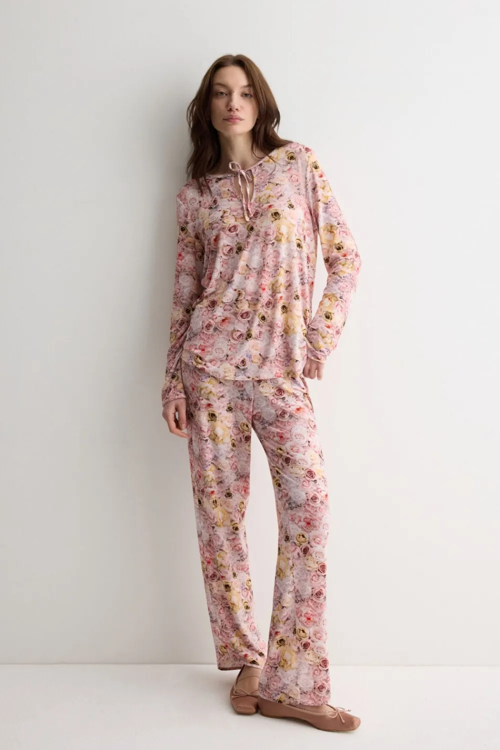 Piżamy Długie|Zestawy Piżam>Intimissimi Długa Piżama z Tkaniny Fresh Bamboo z Nadrukiem I Bloom motyw kwiatowy - 062k - stampa bloom
