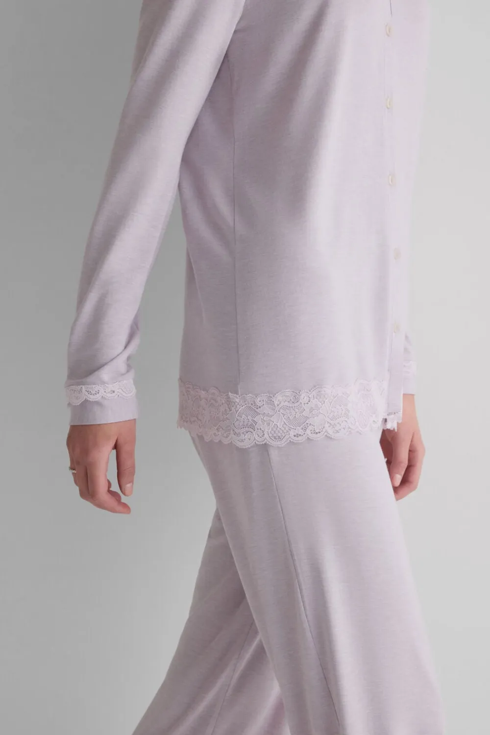 Piżamy Długie|Zestawy Piżam>Intimissimi Długa Rozpinana z Przodu Piżama z Modalu z Koronką fioletowy - 068k - quartz lilac melange