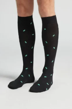 Skarpetki Długie>Intimissimi Długie Skarpety z Bawełny Soft czarny - 017k - nero/soldi