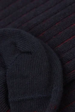 Skarpetki Długie>Intimissimi Długie Skarpety z Bawełny Soft w Prążek czerwony - 741j - blu scuro/rosso