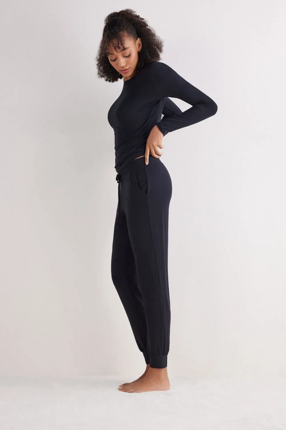 Legginsy / Spodnie|Modal>Intimissimi Długie Spodnie z Modalu ze Ściągaczem czarny - 019 - czarny