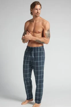 Spodnie|Stwórz Swój Zestaw>Intimissimi Długie Spodnie z Płótna z Nadrukiem w Jeansową Kratę niebieski - 968j - blu denim