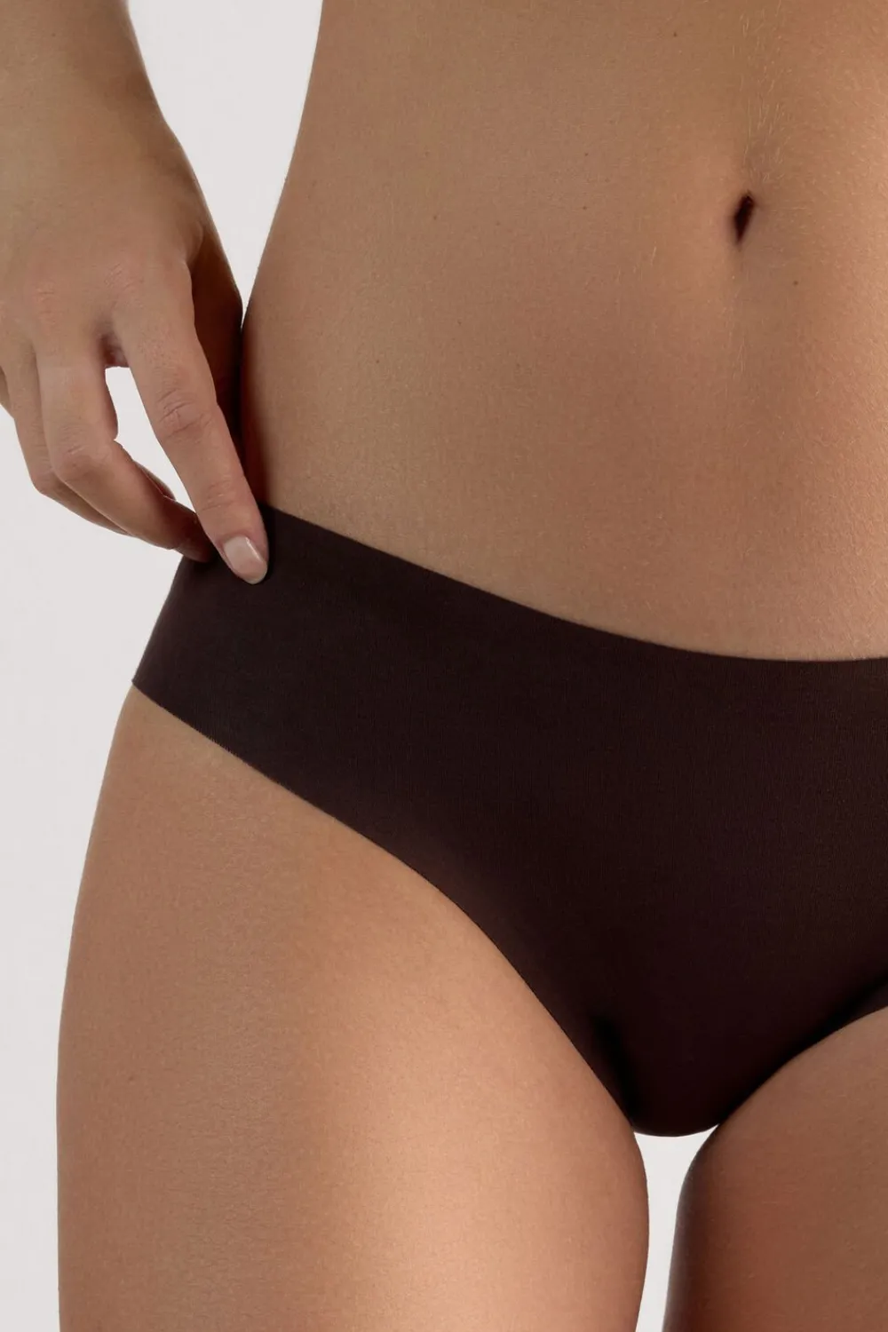 Figi|Bawełna>Intimissimi Figi bezszwowe bawełniane brązowy - 705j - brąz mokka
