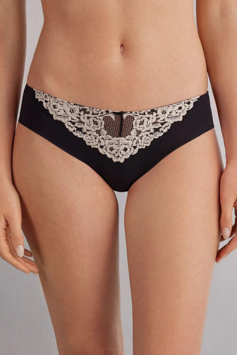Figi|Koronka>Intimissimi Figi Bezszwowe Bawełniane Pretty Flowers wielobarwny - 9887 - nero/ivory