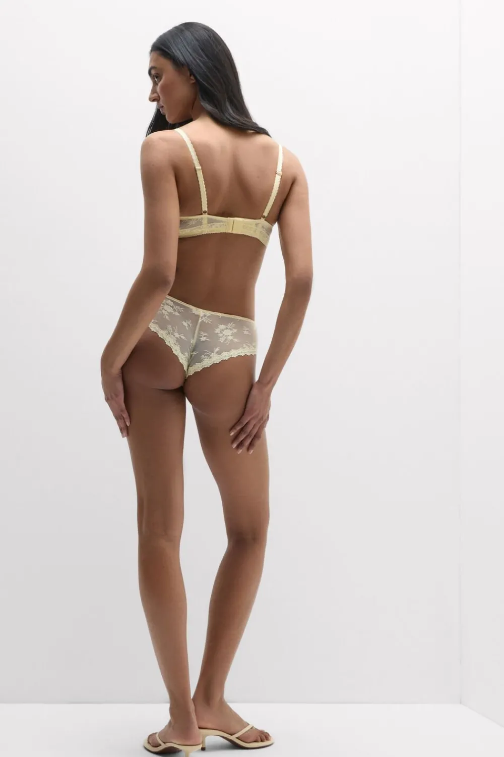 Bokserki>Intimissimi Figi Brazylijskie Culotte Storybook Romance żółty - 112k - flan yellow