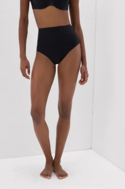 Bokserki|Modelująca>Intimissimi Figi Brazylijskie Culotte z Surowo Wykończonej Mikrofibry czarny - 019 - czarny