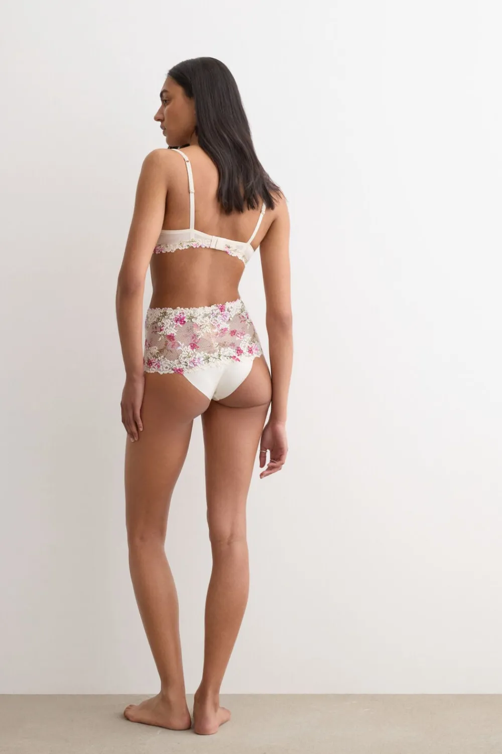Bokserki|Z Wysokim Stanem>Intimissimi Figi Culotte Brazyliany z Nadrukiem Pretty Flowers - 057k - stampa floreale