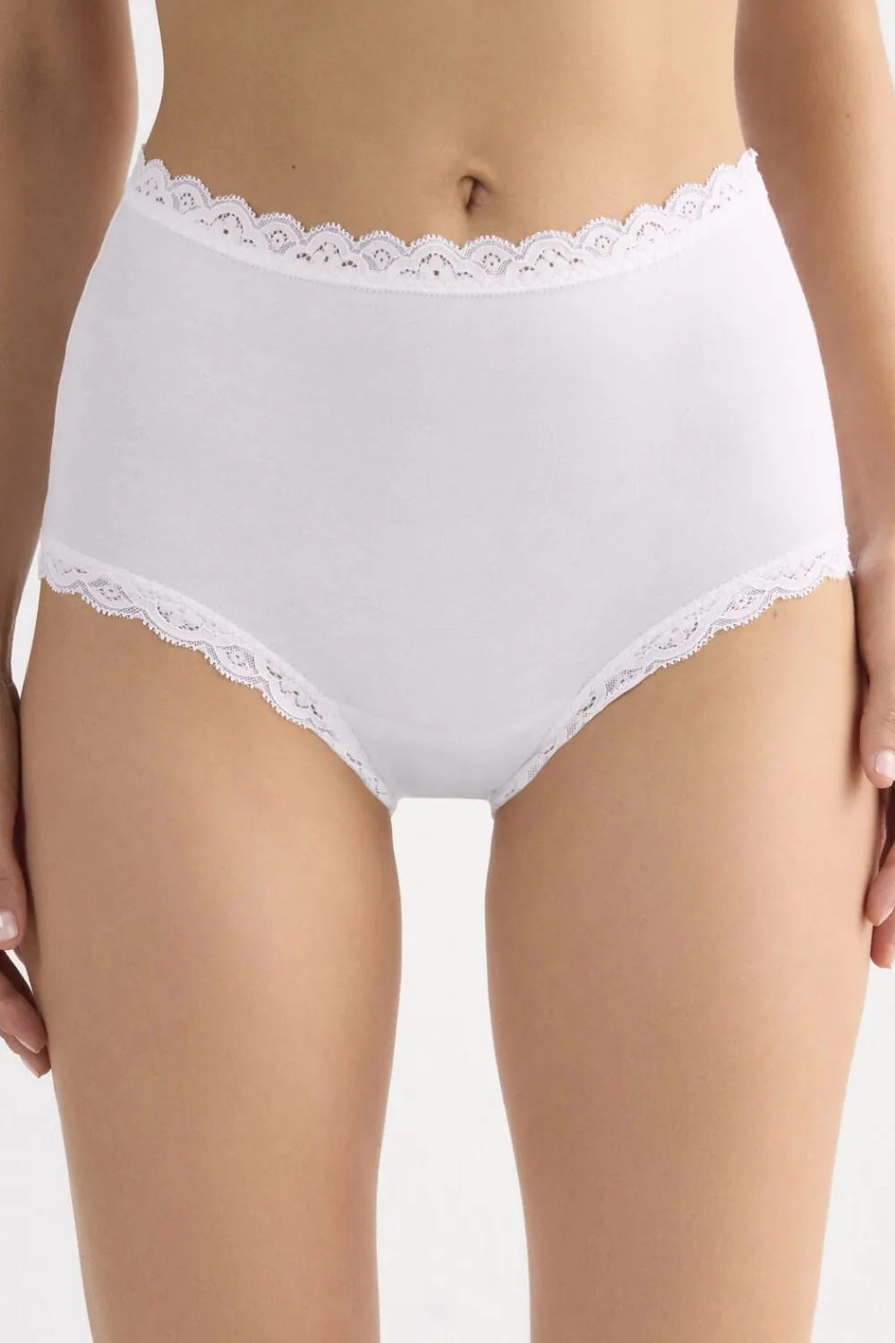 Bokserki|Z Wysokim Stanem>Intimissimi Figi Culotte z Wysokim Stanem z Bawełny i Koronki biały - 001 - biały