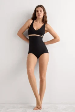 Bokserki|Z Wysokim Stanem>Intimissimi Figi Culotte z Wysokim Stanem Cotton Light Shaping czarny - 019 - czarny