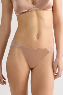 Figi|Jedwab>Intimissimi Figi z jedwabiu z koronką naturalny - 163i - rose satin
