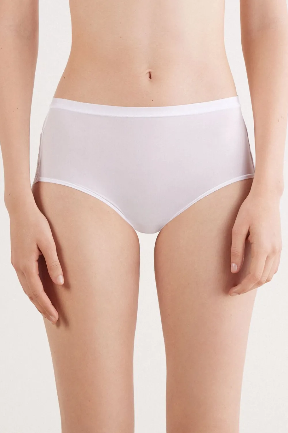 Figi|Z Wysokim Stanem>Intimissimi Figi z Wysokim Stanem z Mikrofibry i Koronki biały - 001 - biały